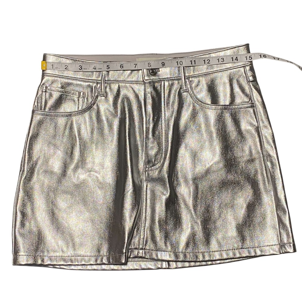 Abercrombie & Fitch Metallic Silver Faux Leather Mini Skirt Womens Size 28/6 - Picture 7 of 8